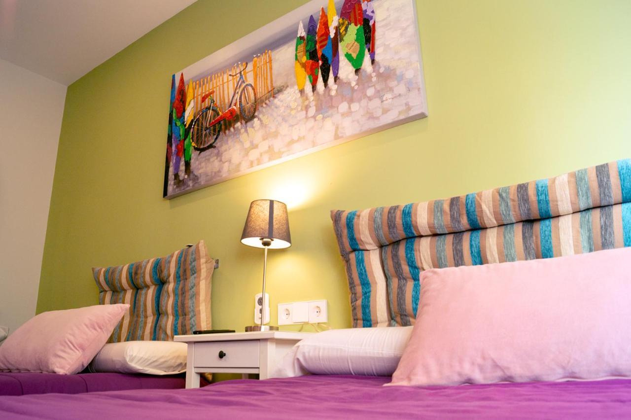 Chueca - Room Apartments Madrid Exterior photo