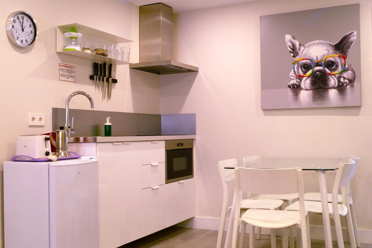 Chueca - Room Apartments Madrid Exterior photo