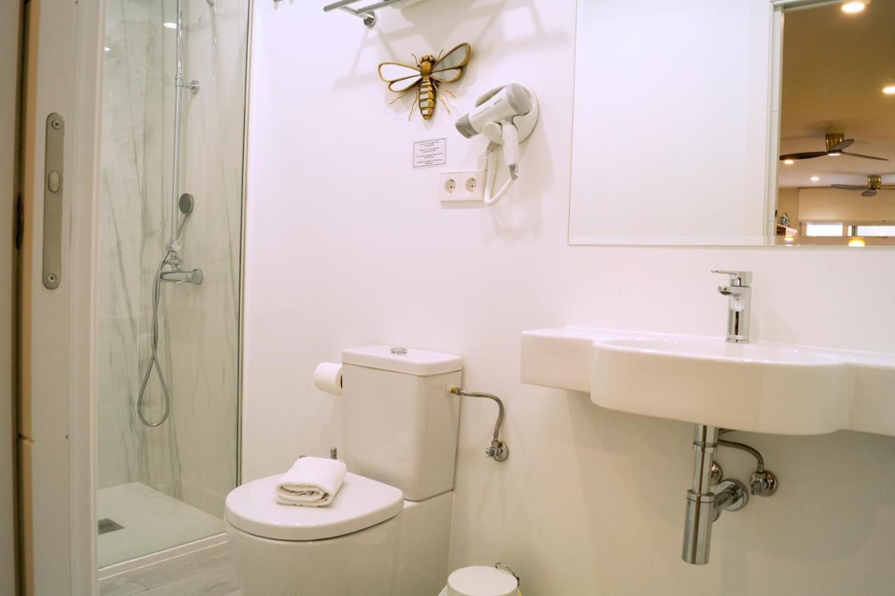 Chueca - Room Apartments Madrid Exterior photo